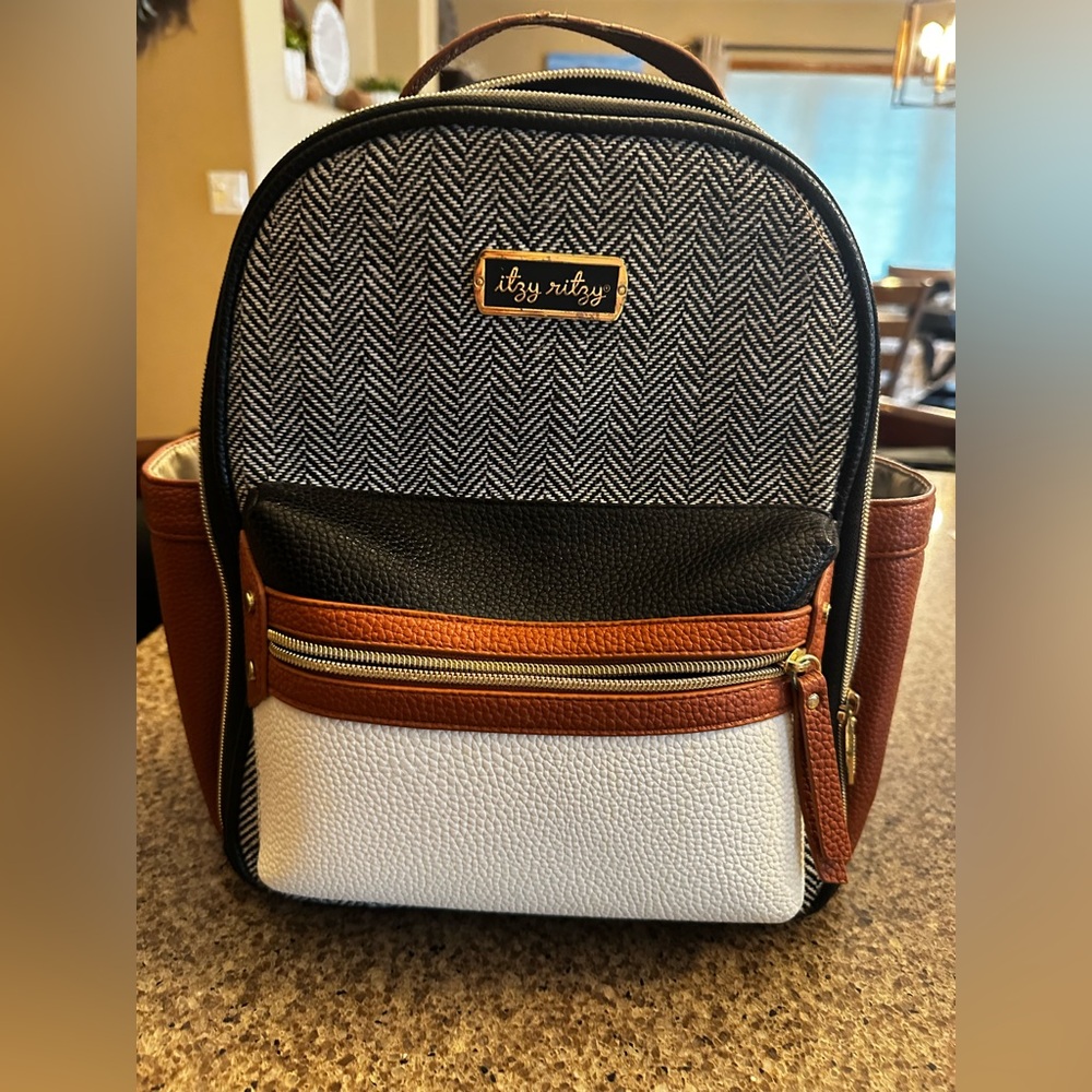 Itzy Ritzy diaper bag - black and cream